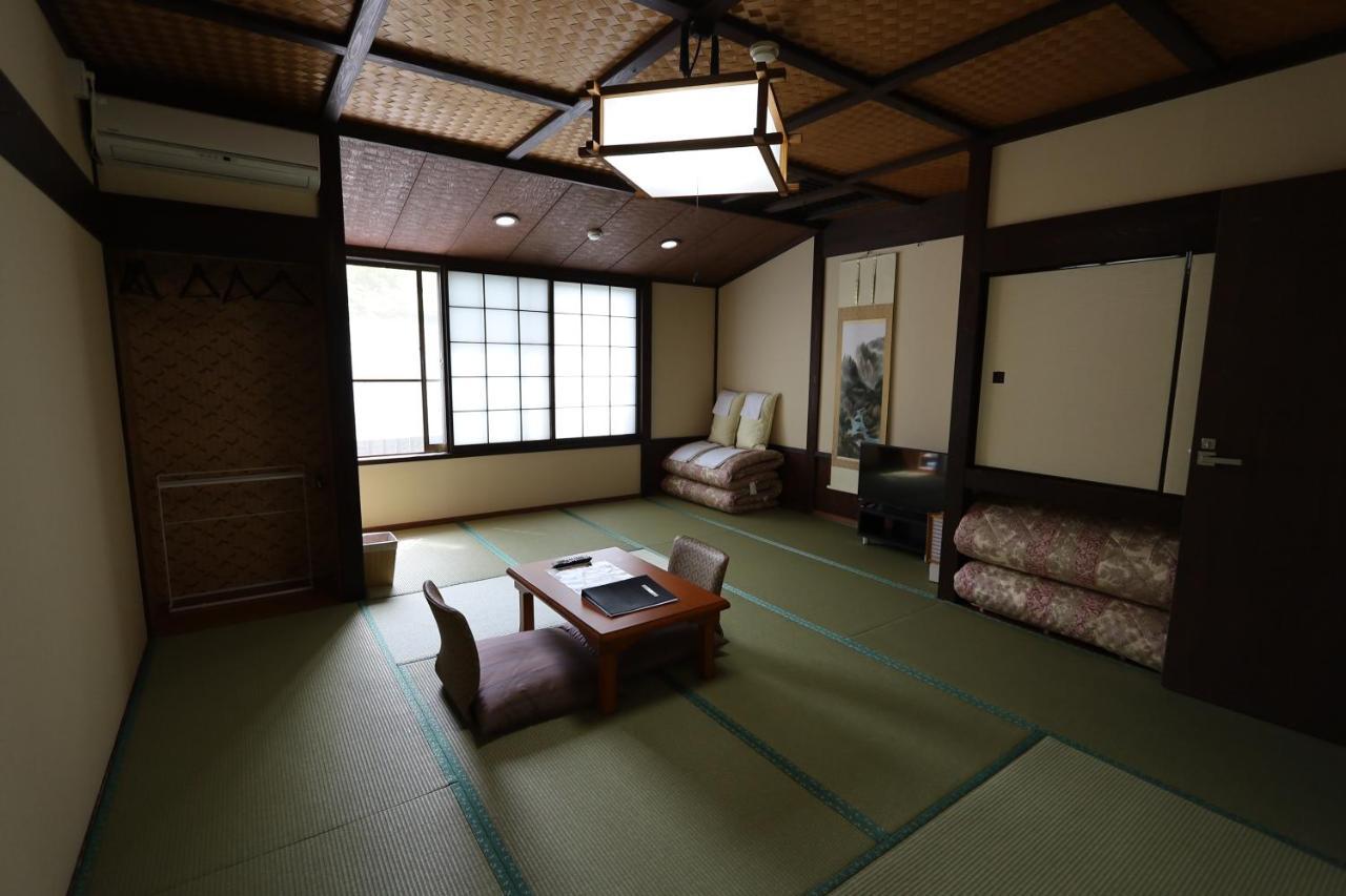 Onsen & Garden -Asante Inn- Hakone Exterior foto